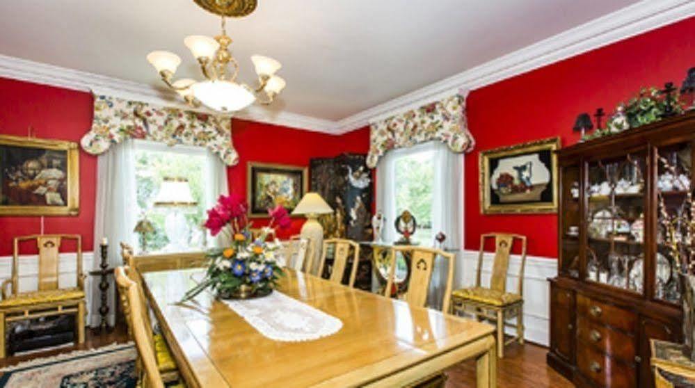 Matthews Manor Bed & Breakfast Extérieur photo